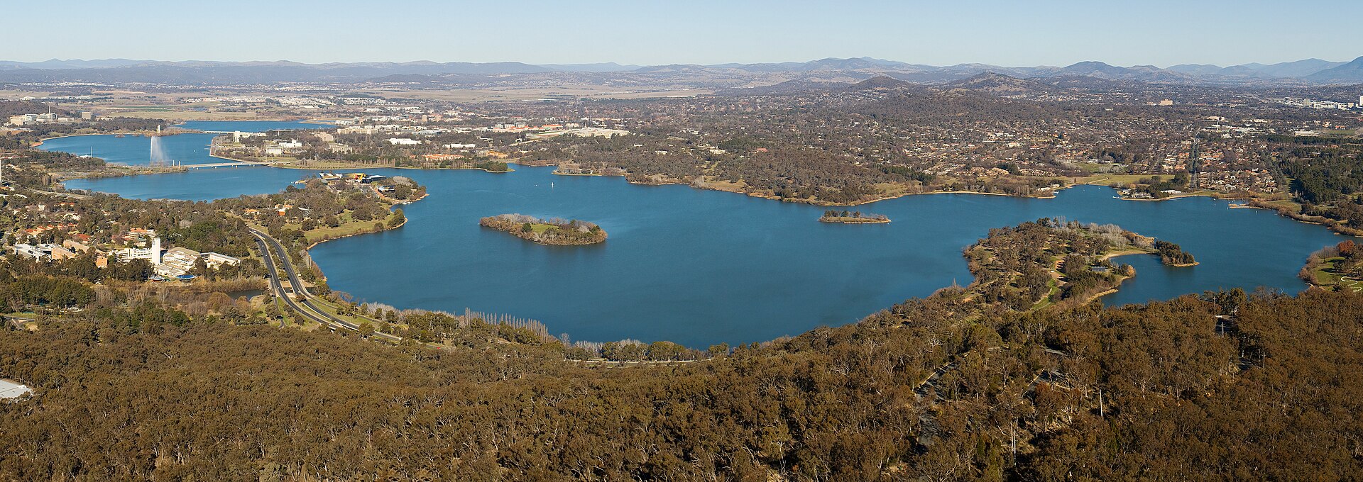 Canberra & Lake Burley Griffin camping region, 