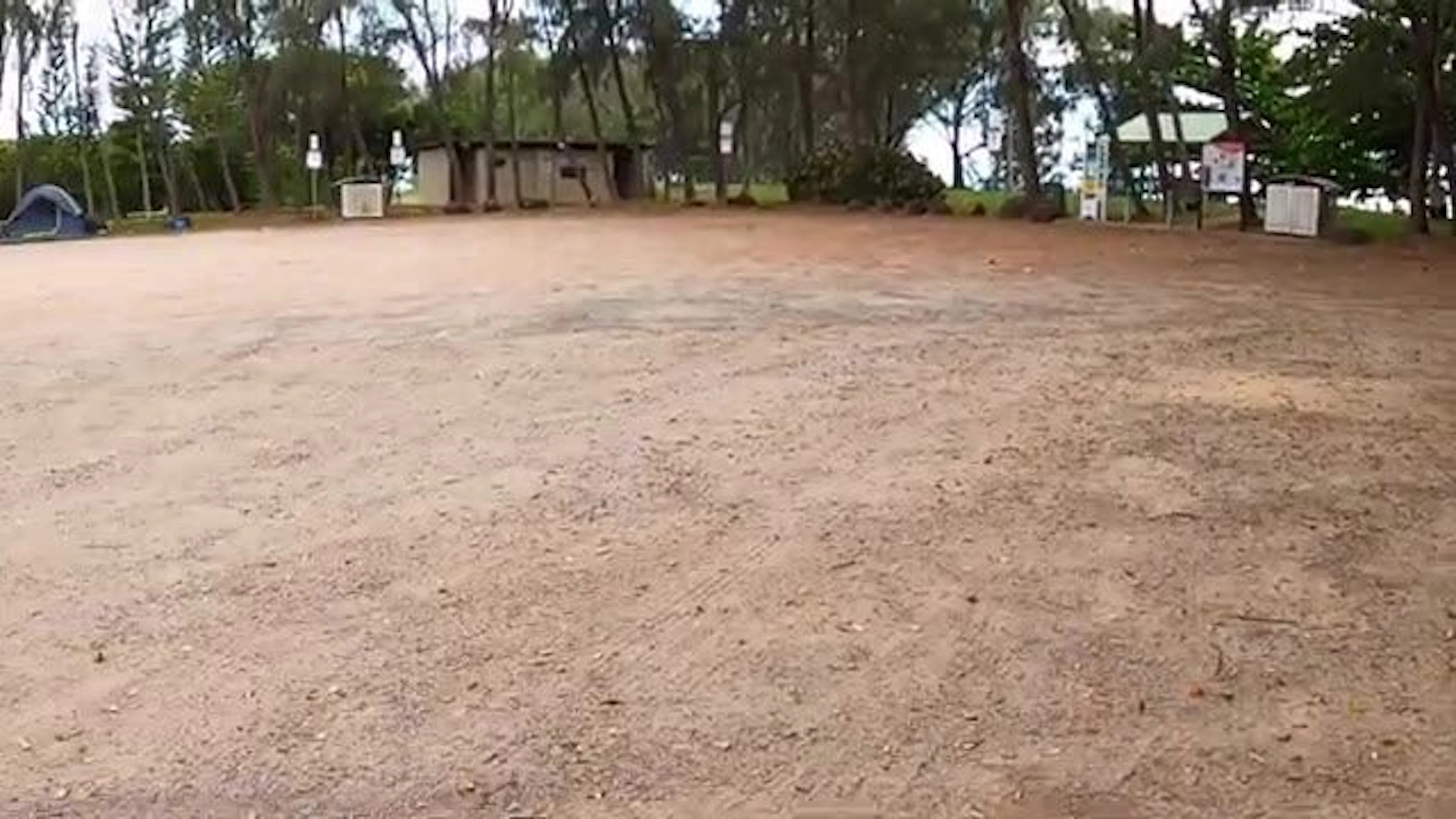 Saunders Beach Park Rest Area in Saunders Beach, QLD — photo 4