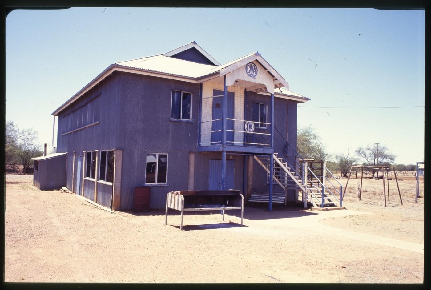 Walkabout Creek Hotel in McKinlay, QLD — photo 2