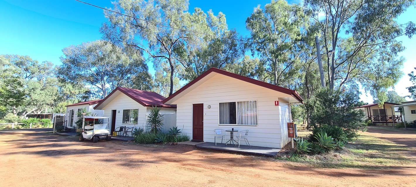 Cobb and Co Caravan Park in Charleville, QLD — photo 1