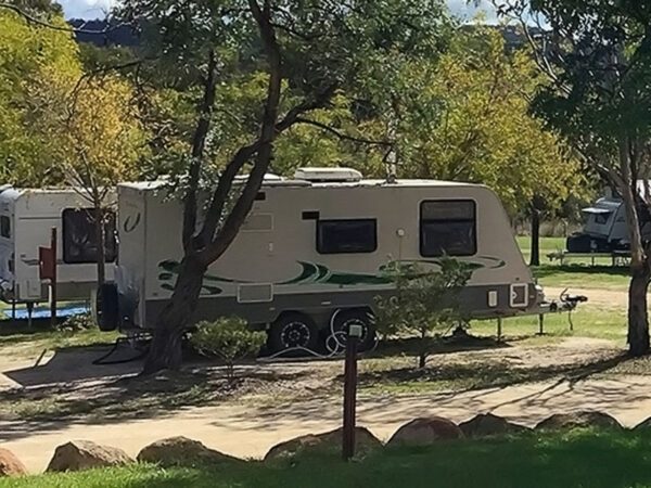 Country Style Caravan Park in Glen Aplin, QLD — photo 5