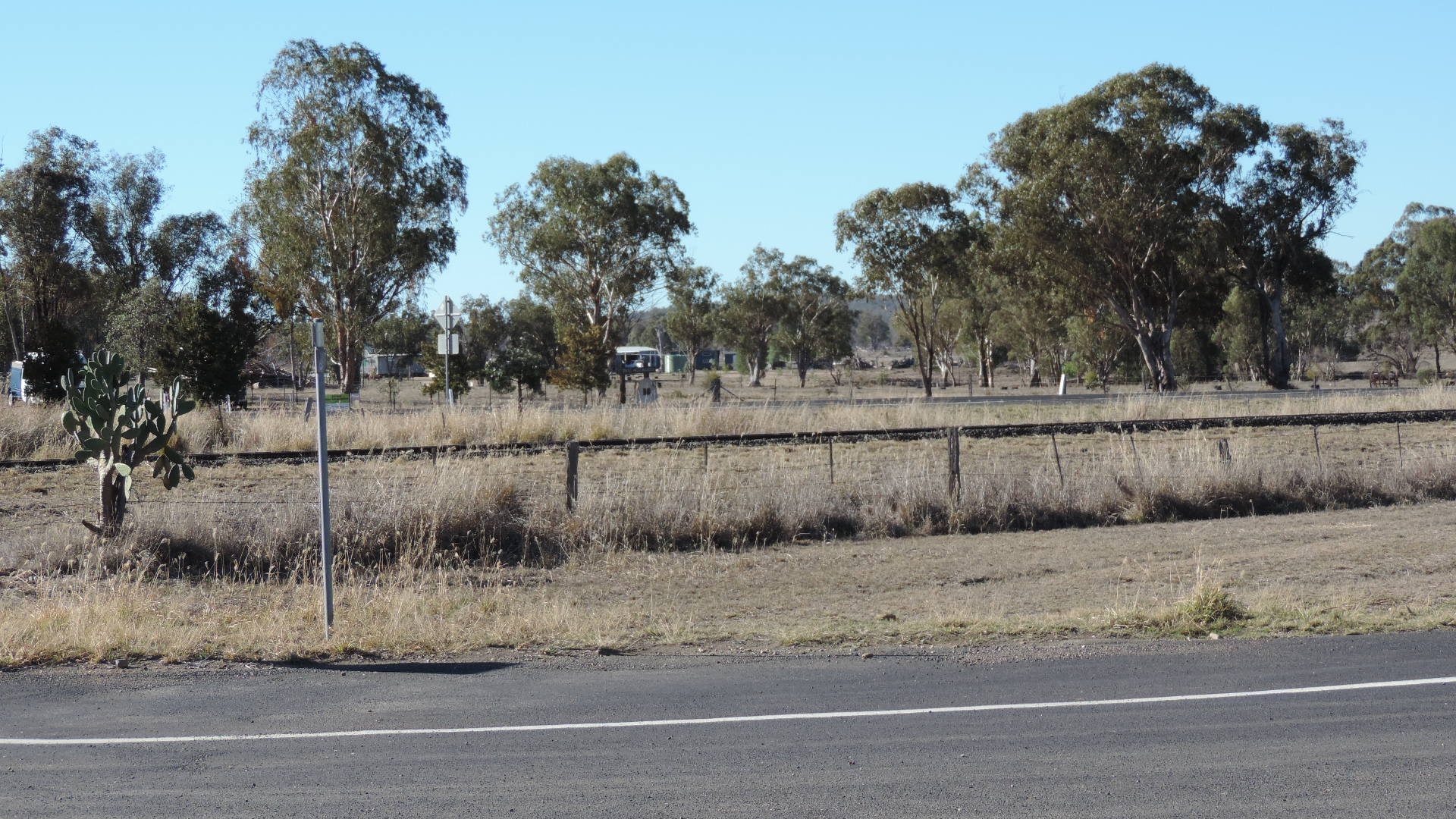 Omanama Rest Area and Roadhouse in Oman Ama, QLD — photo 1