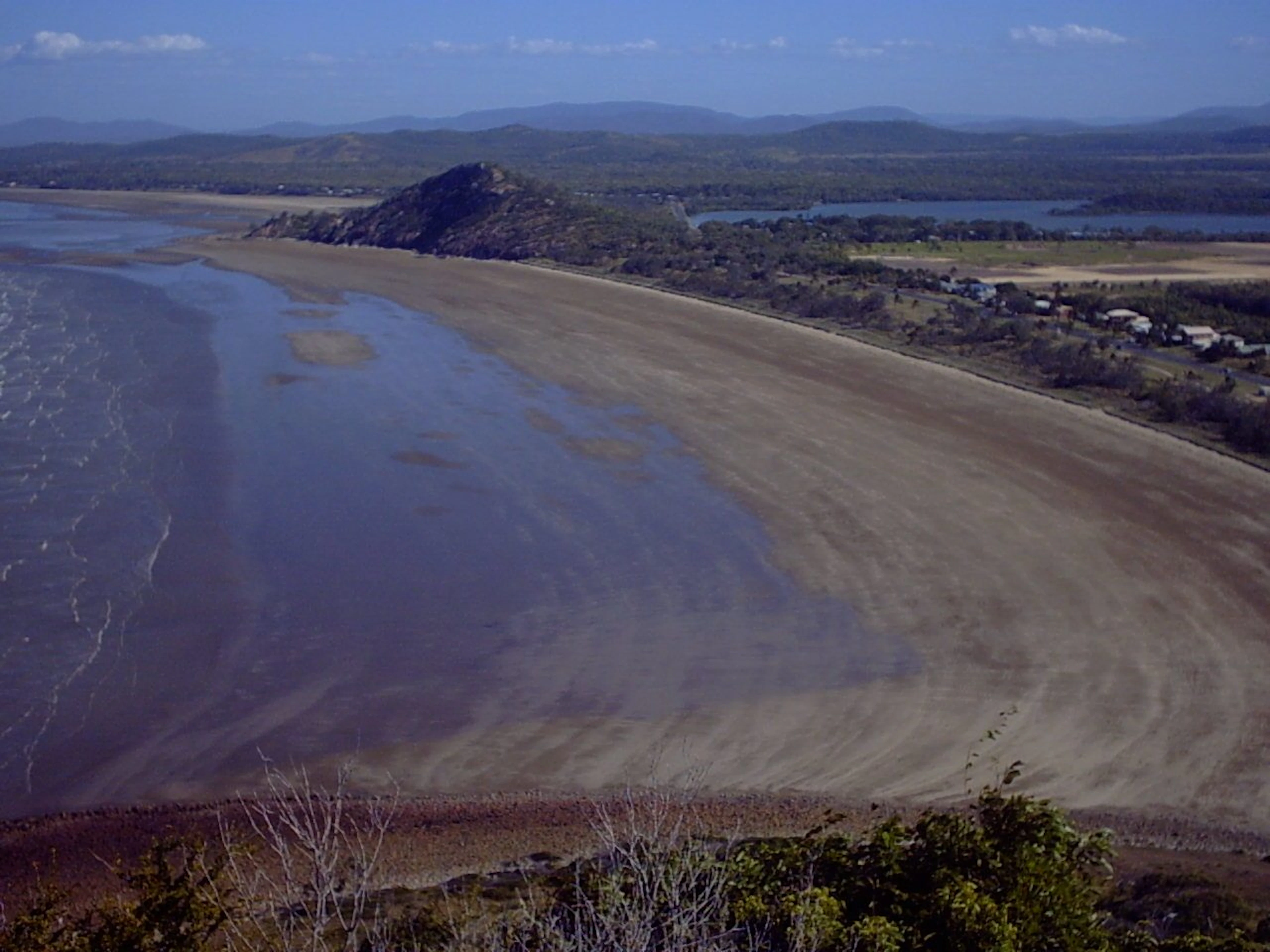 Causeway Caravan Park in Causeway Lake, QLD — photo 1