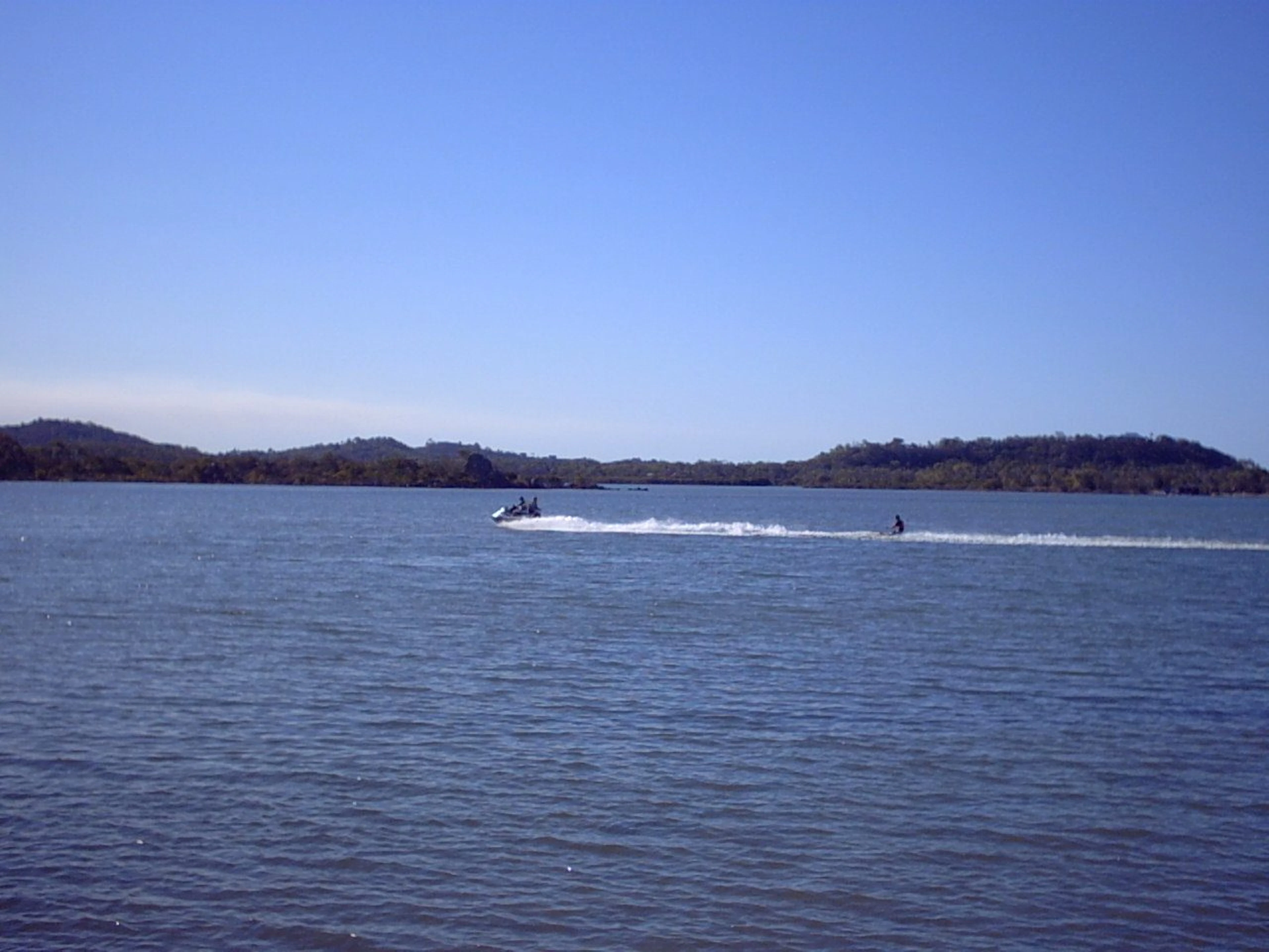 Causeway Caravan Park in Causeway Lake, QLD — photo 2