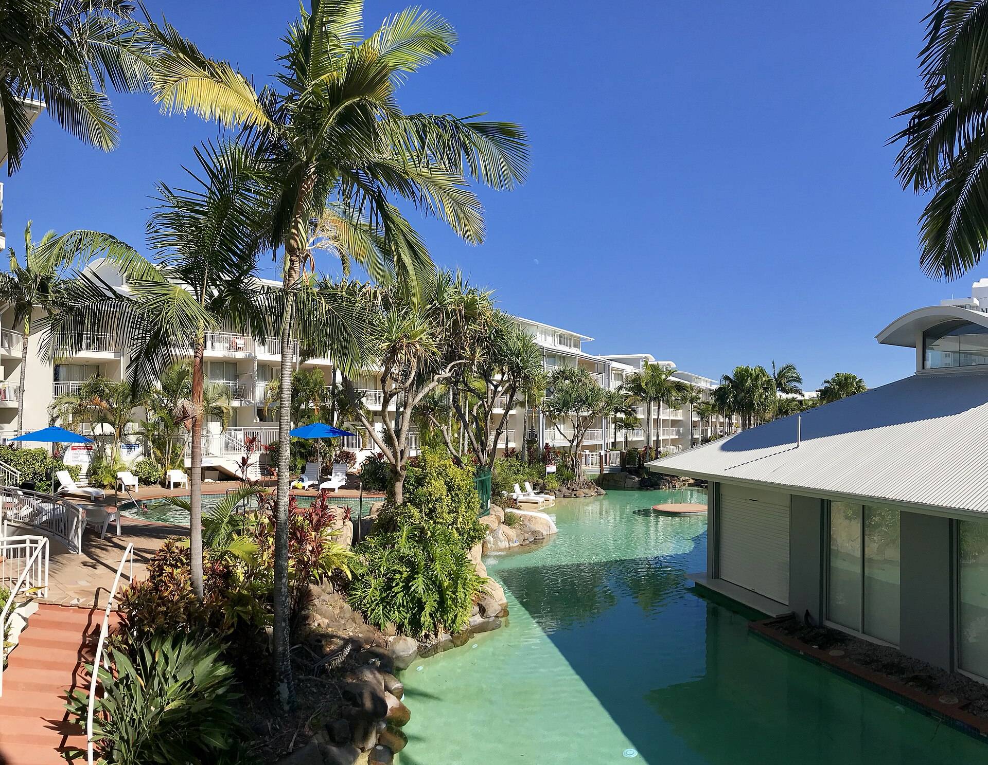 Alex Beach Cabins and Tourist Park — Alexandra Headland, QLD