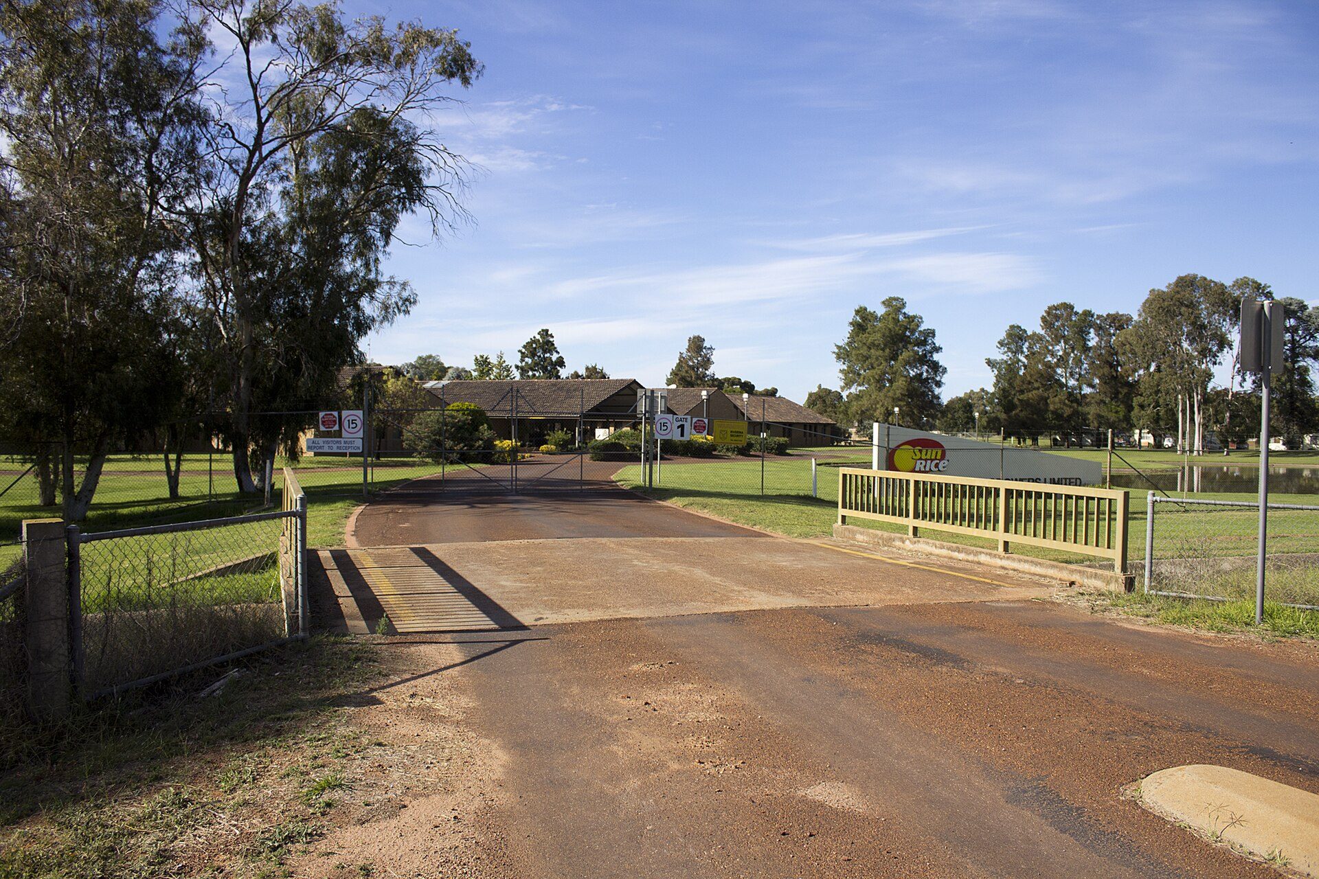 Leeton Caravan Park in Leeton, NSW — photo 1