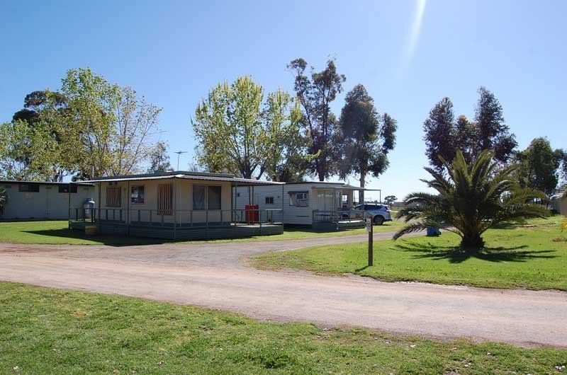 Curlwaa Caravan Park in Curlwaa, NSW — photo 3
