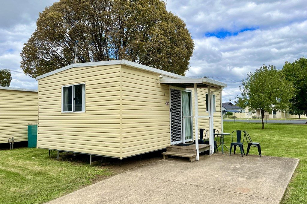 Cootamundra Caravan Park in Cootamundra, NSW — photo 4