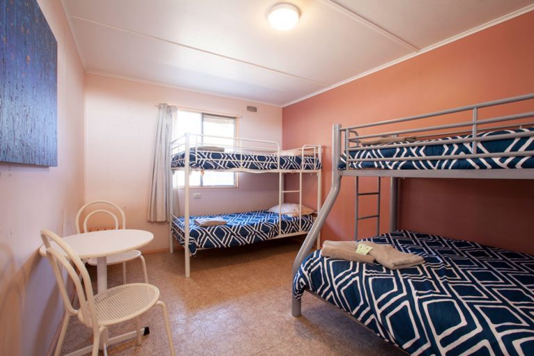 Eucla Motor Hotel and Caravan Park in Eucla, WA — photo 1