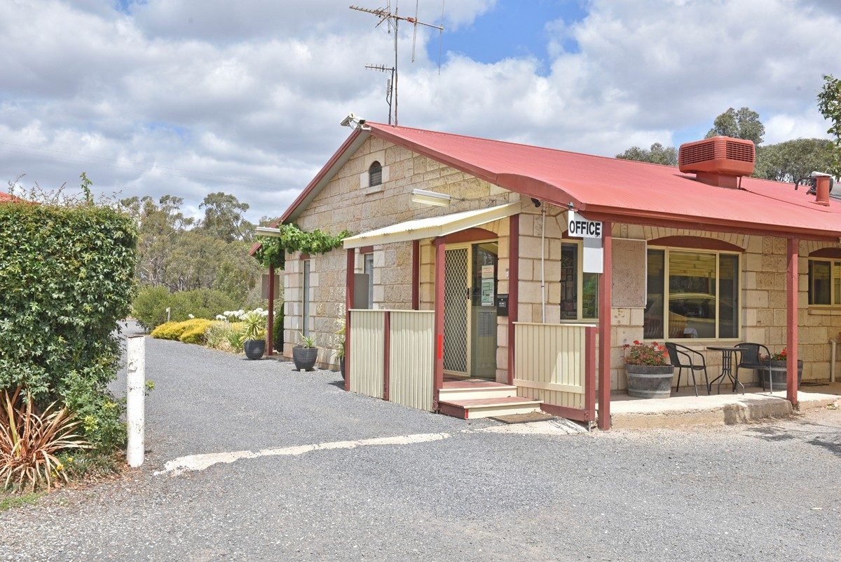Inglewood Motel and Caravan Park in Inglewood, VIC — photo 3