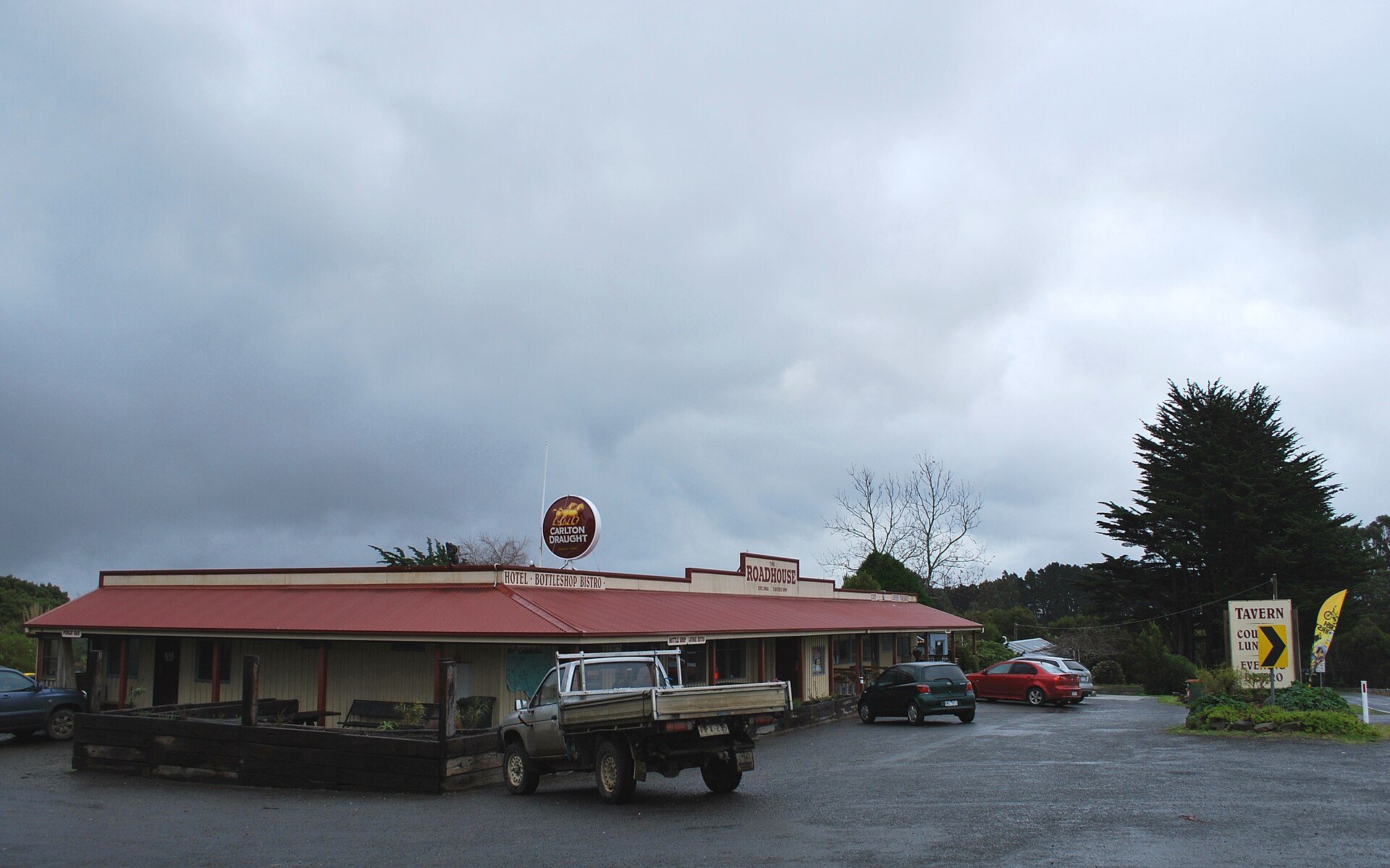 Lavers Hill Roadhouse Tavern and Caravan Park in Lavers Hill, VIC — photo 2