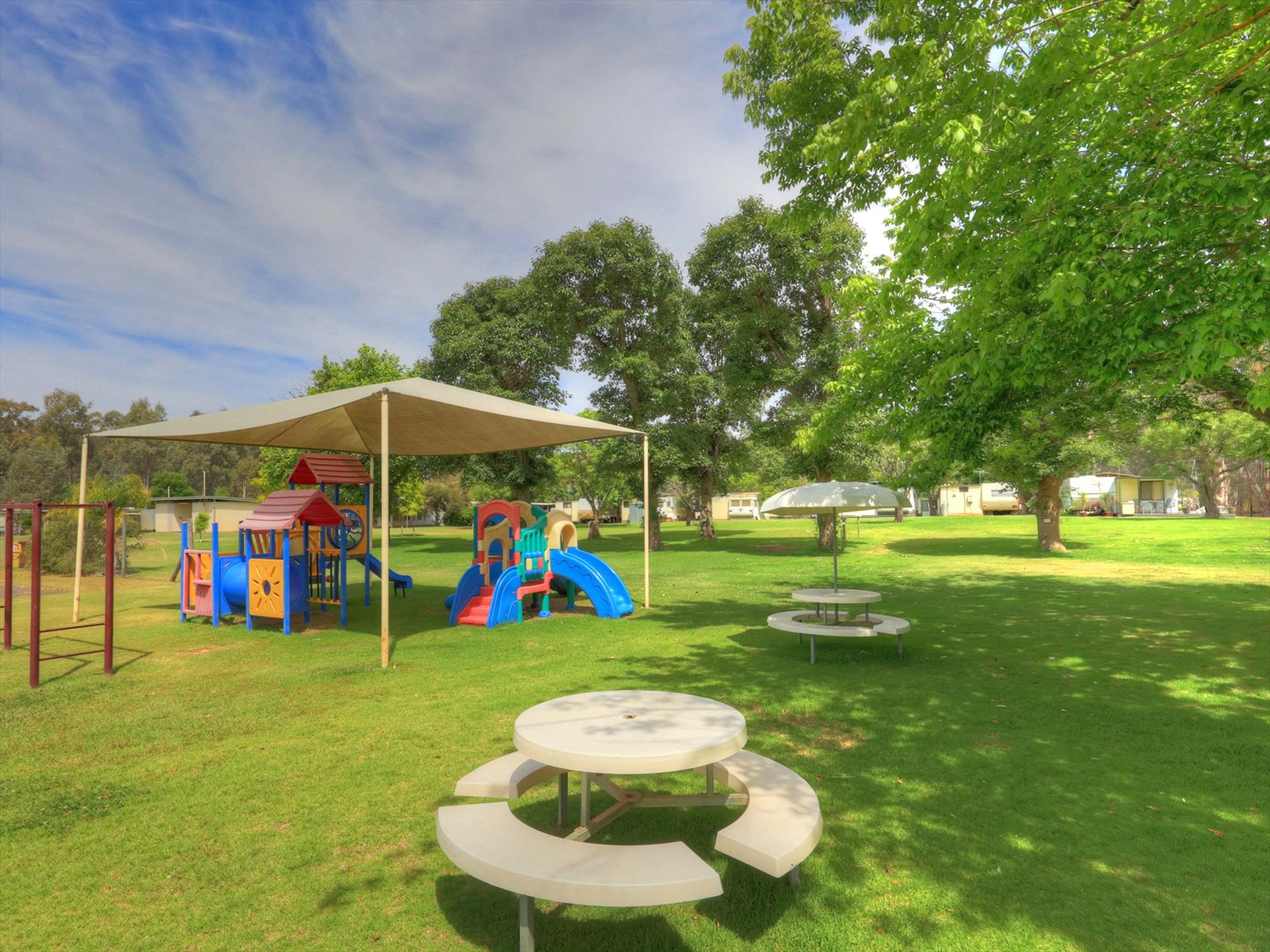 River Bend Caravan Park in Echuca, VIC — photo 3