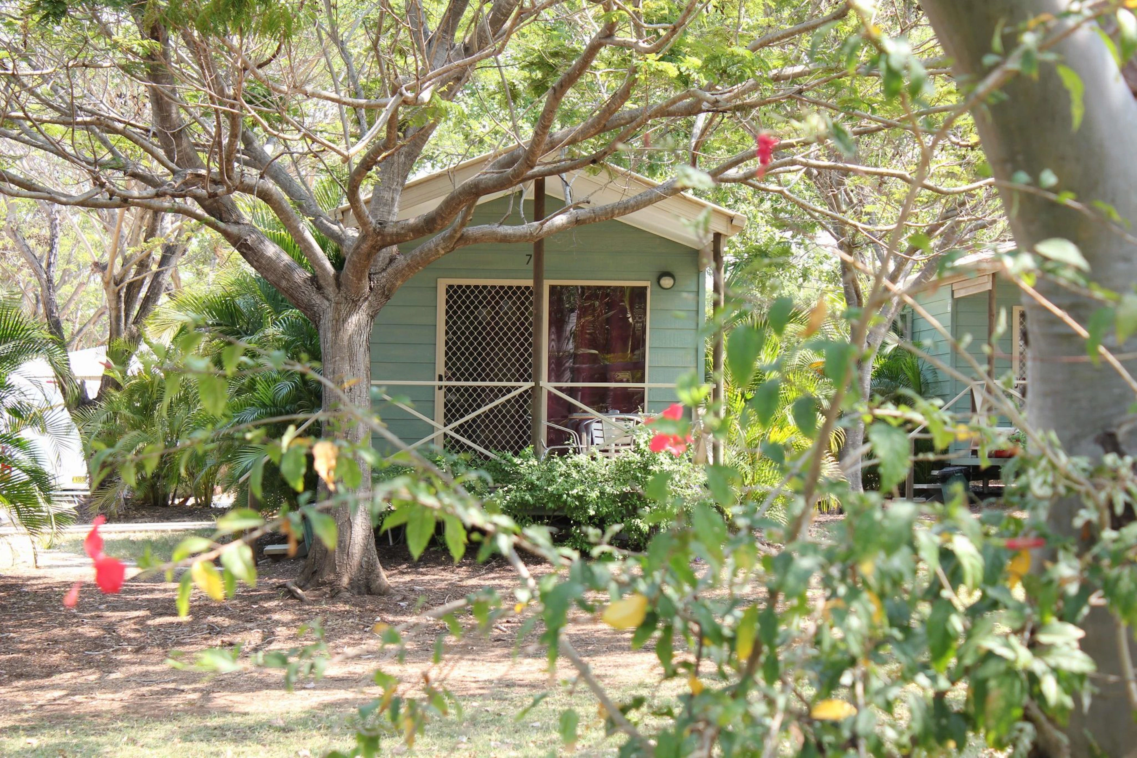 Aussie Outback Oasis Cabin and Van Village in Charters Towers, QLD — photo 5