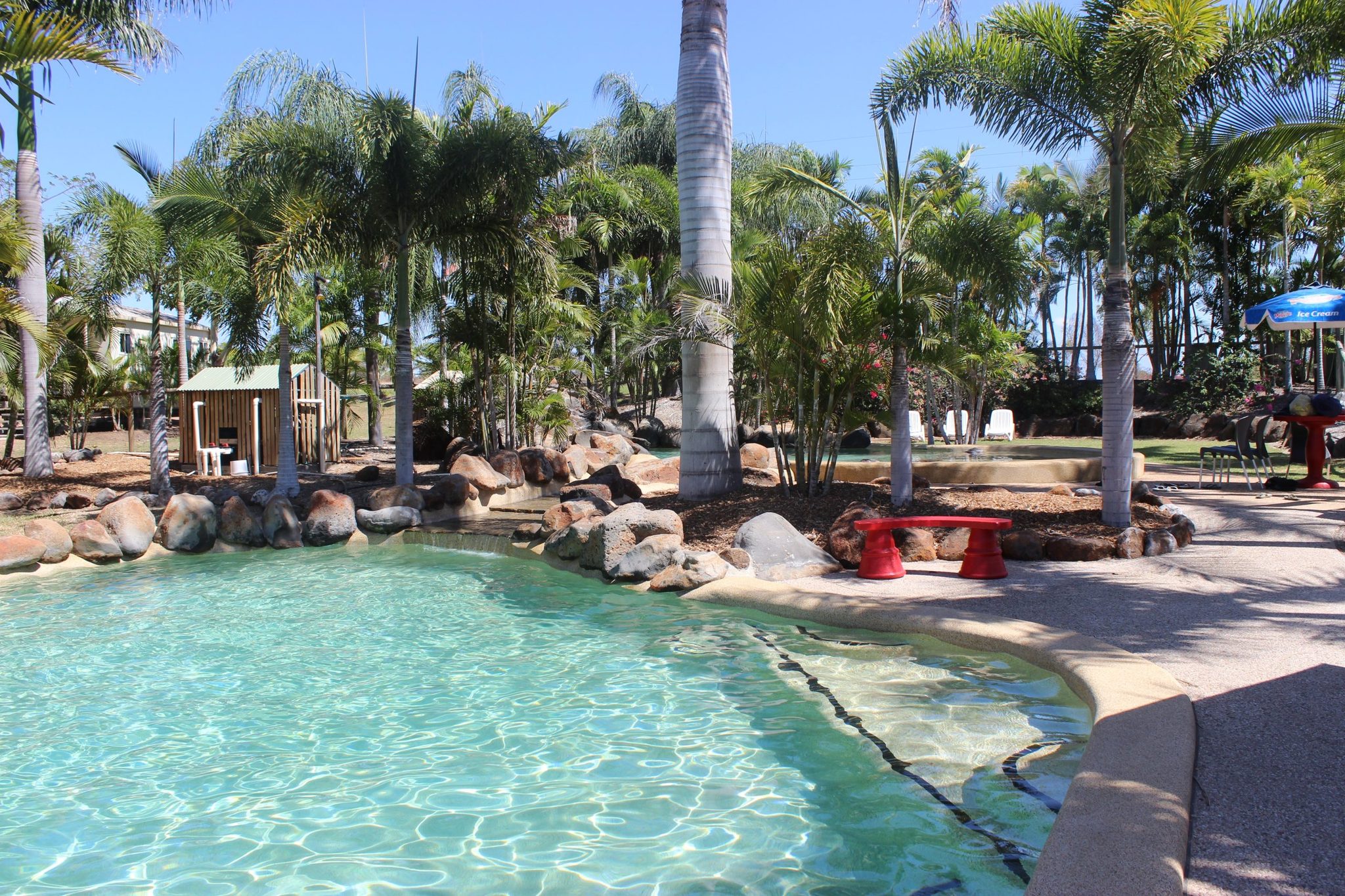 Aussie Outback Oasis Cabin and Van Village in Charters Towers, QLD — photo 4