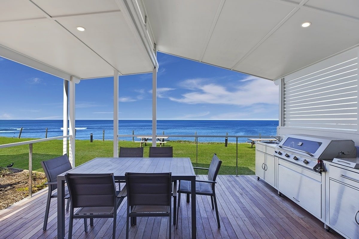 Blue Lagoon Beach Resort in Bateau Bay, NSW — photo 3