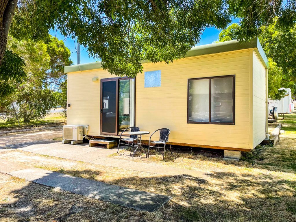 Acacia Caravan Park in Ararat, VIC — photo 3