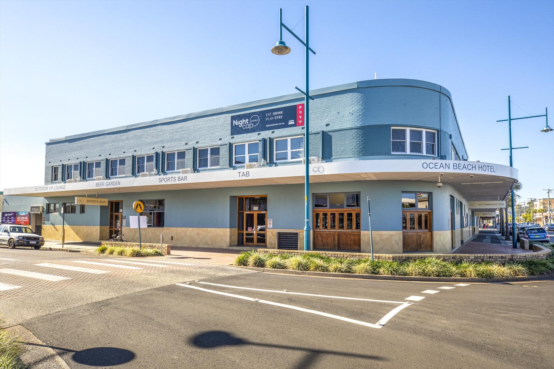 Ocean Beach Tourist Park — Miami, QLD