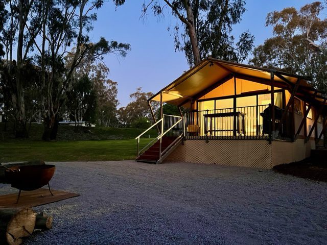 McLean Beach Caravan Park — Deniliquin, NSW
