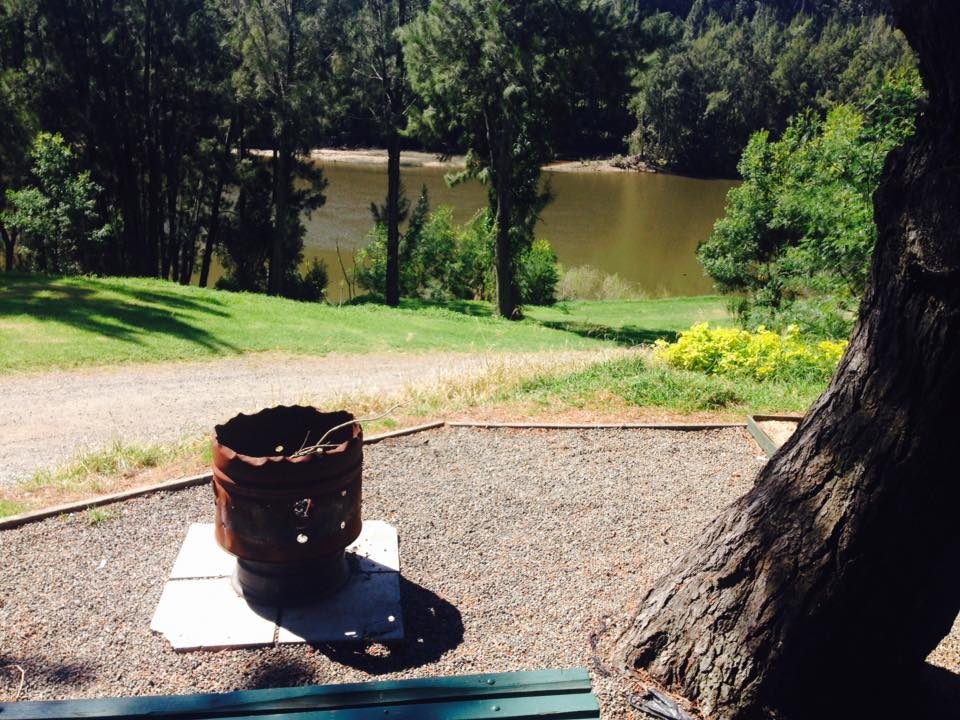 Gradys Riverside Retreat in Burrier, NSW — photo 2