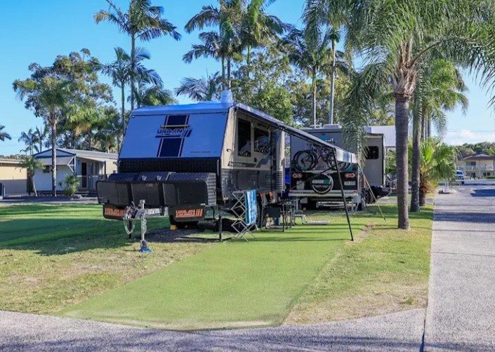 Blue Dolphin Holiday Resort in Yamba, NSW — photo 3