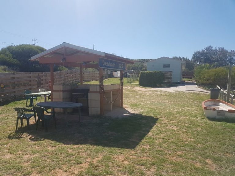 Blue Dolphin Caravan Park and Holiday Village in Denham, WA — photo 1