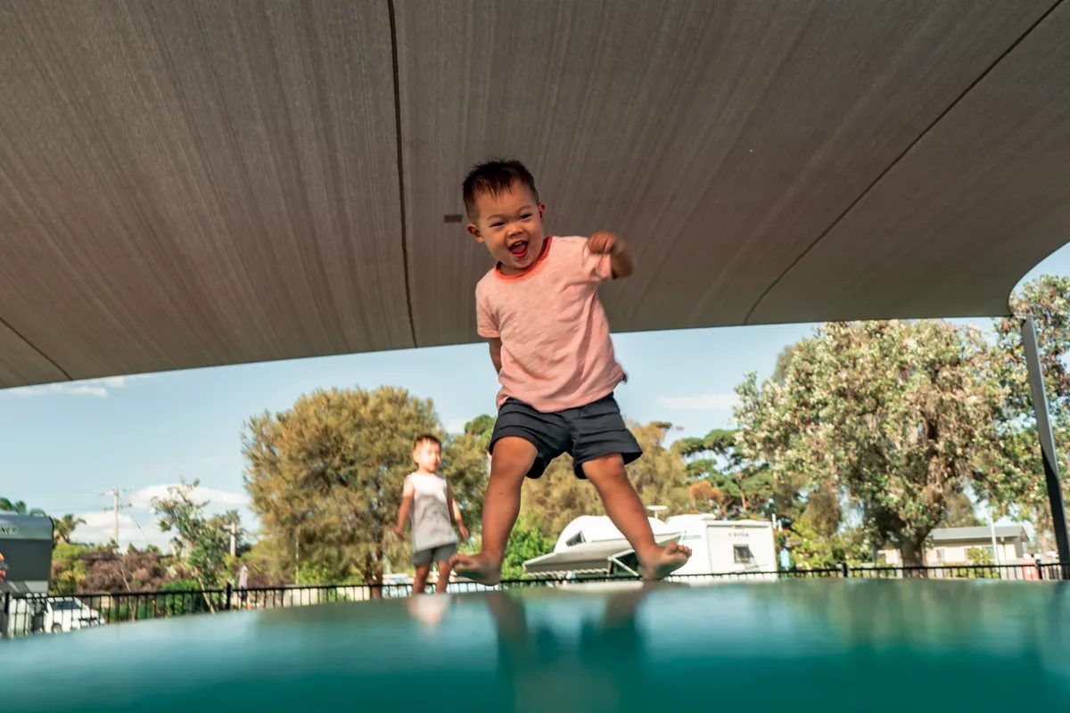 NRMA Eastern Beach Holiday Park in Lakes Entrance, VIC — photo 4