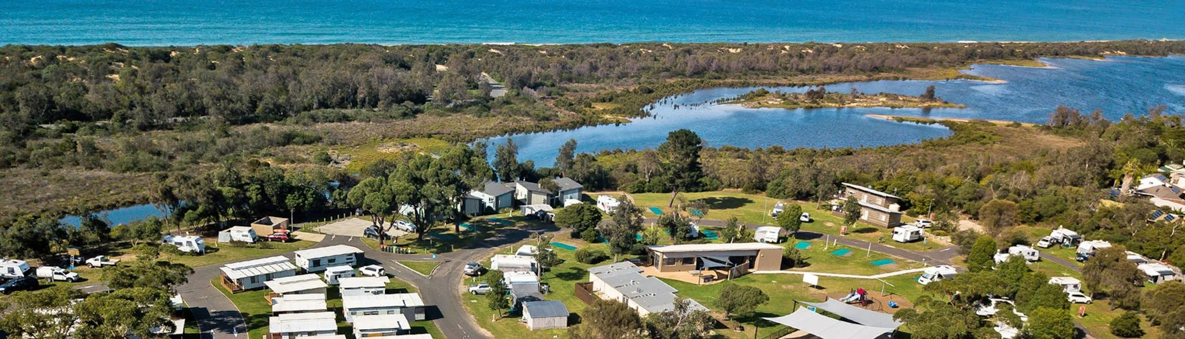 NRMA Eastern Beach Holiday Park in Lakes Entrance, VIC — photo 2