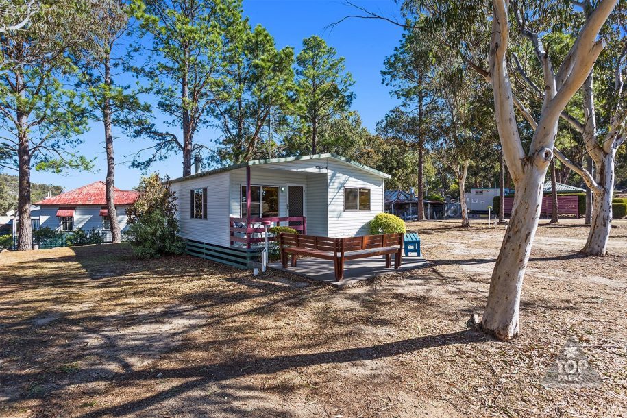 Top Of The Town Tourist Park in Stanthorpe, QLD — photo 1