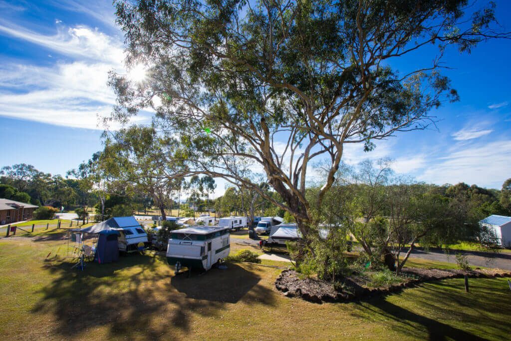 Oakridge Motel Tourist Park — Oakey, QLD