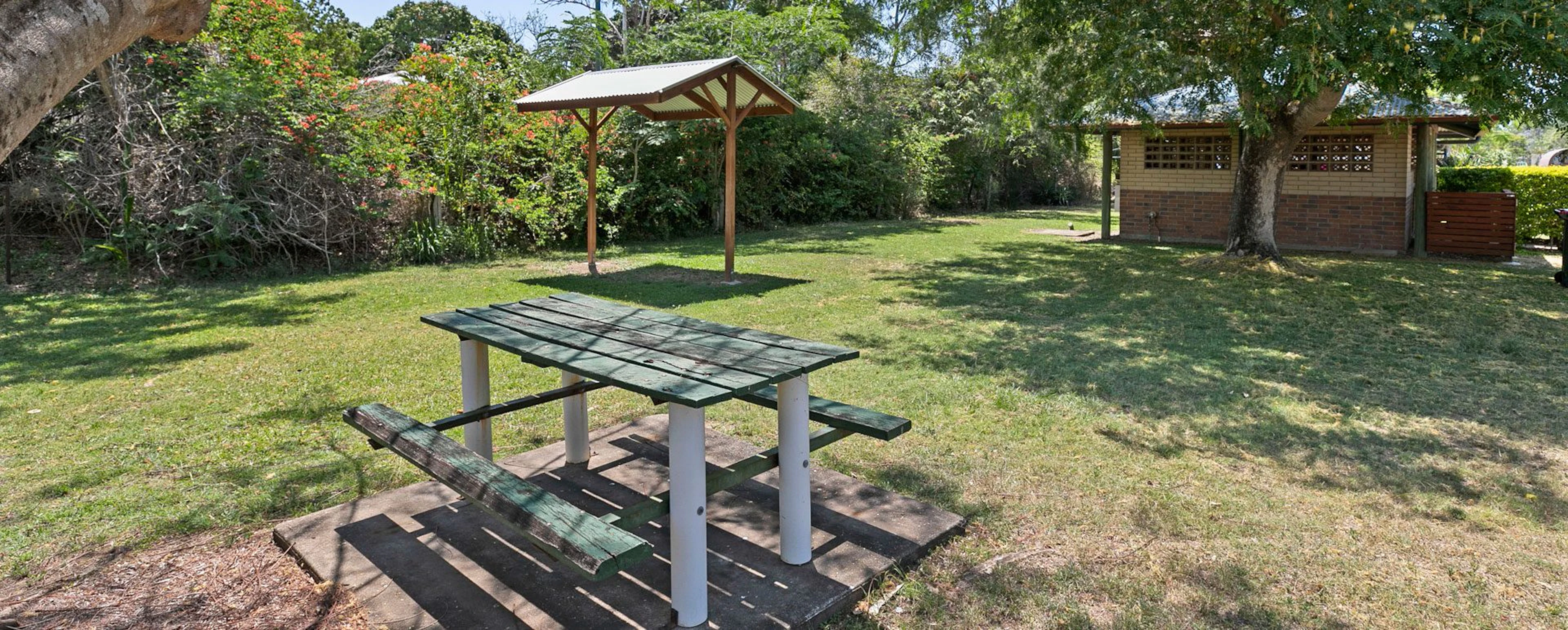 Wallace Motel and Caravan Park in Maryborough, QLD — photo 2