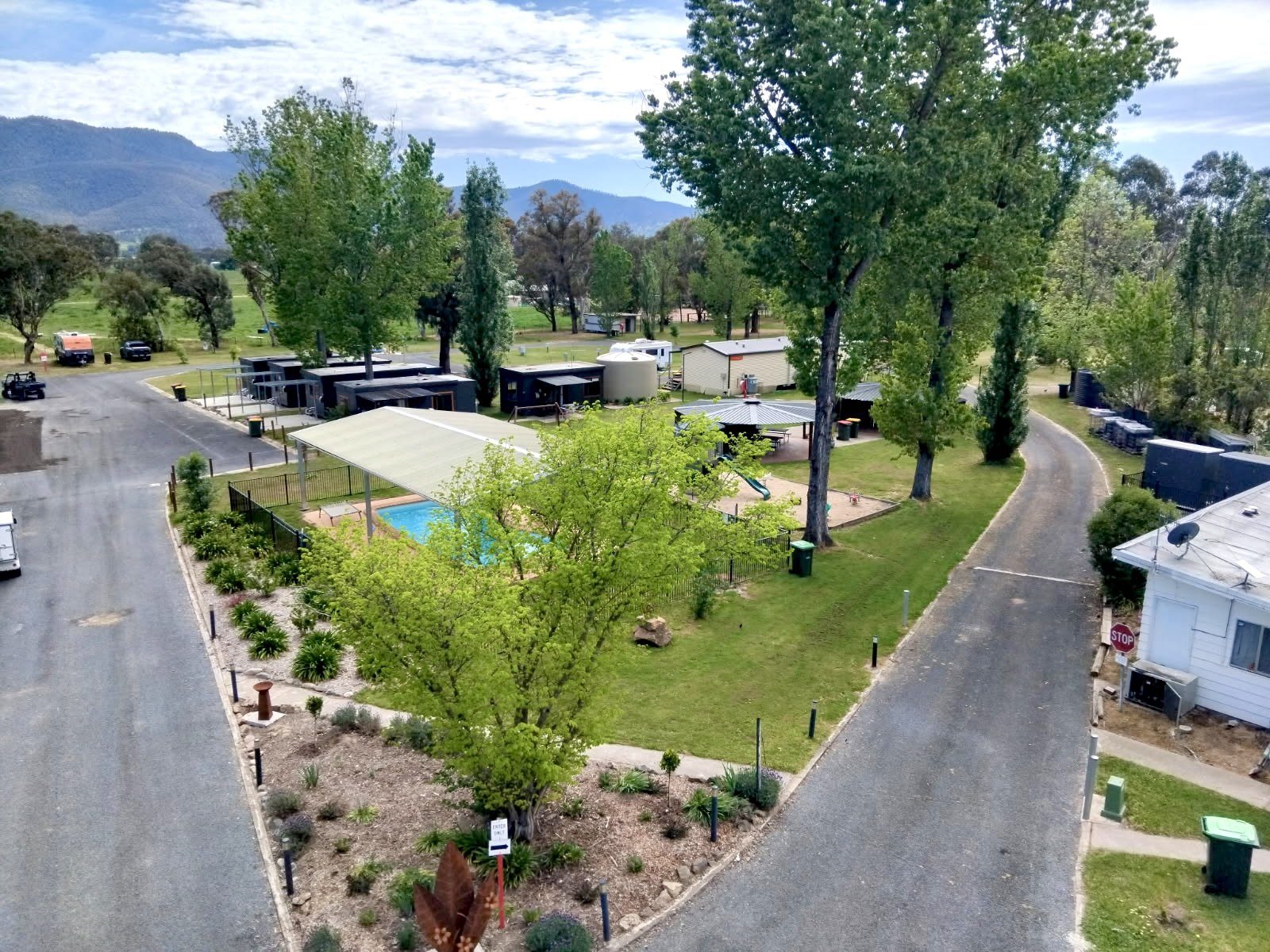 Mount Mittamatite Caravan Park in Corryong, VIC — photo 1