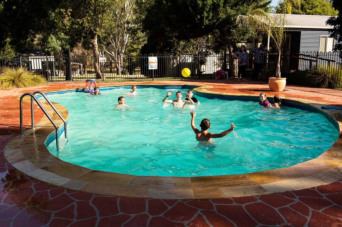 Rivergum Holiday Retreat — Corowa, NSW