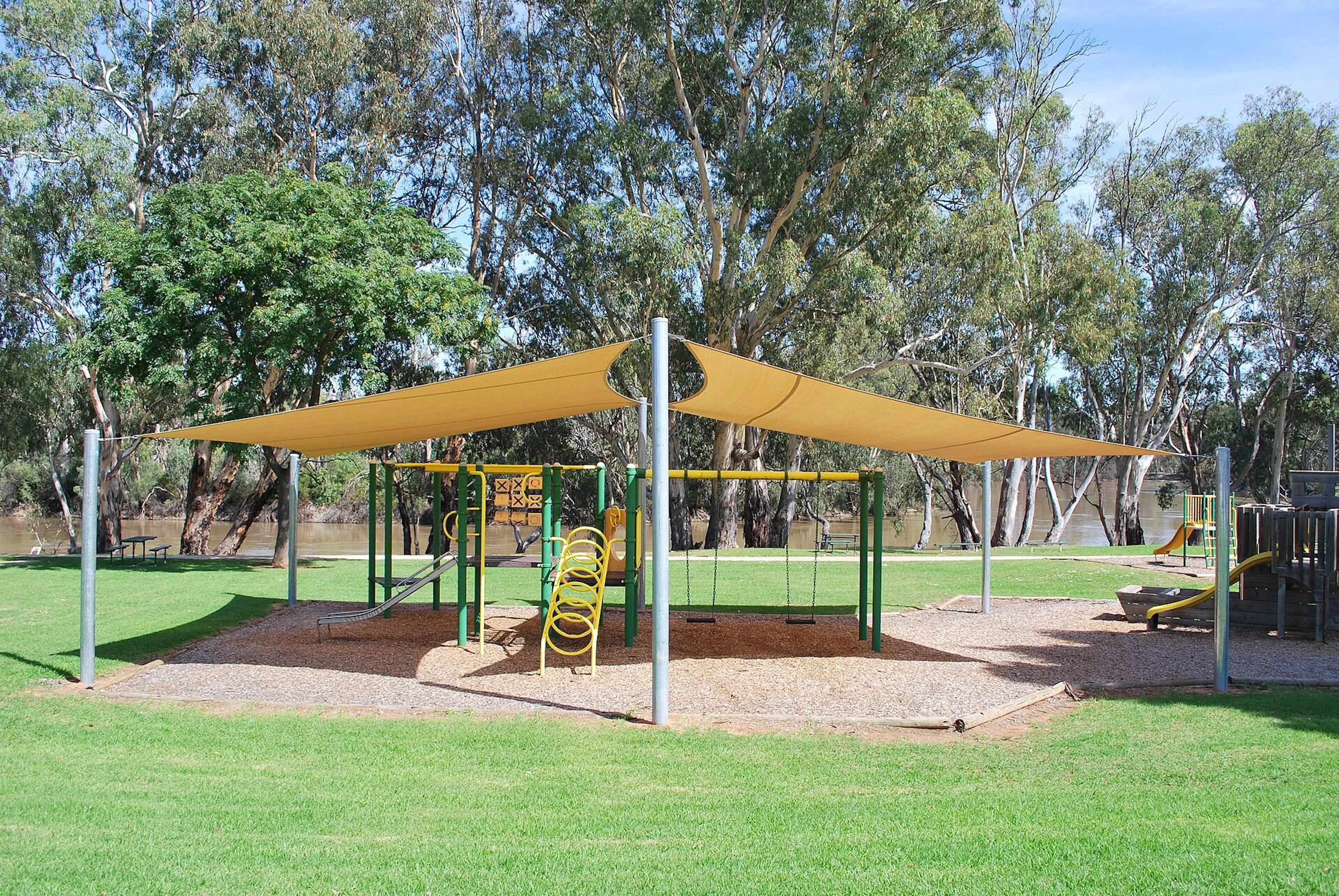 Tooleybuc Caravan Park in Tooleybuc, NSW — photo 1