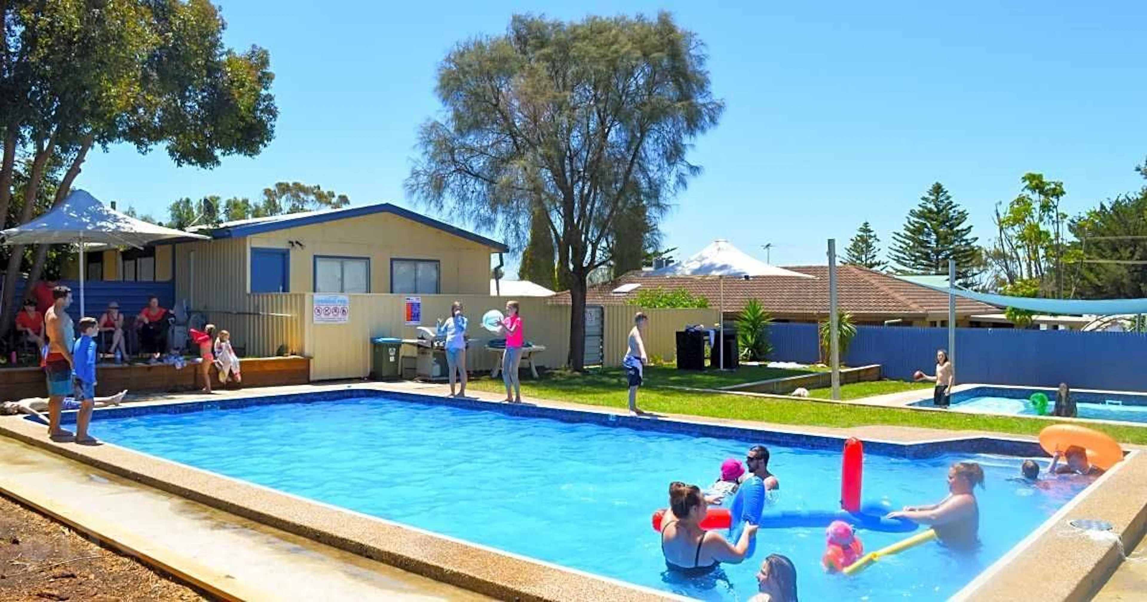 Hindmarsh Island Caravan Park in Hindmarsh Island, SA — photo 1