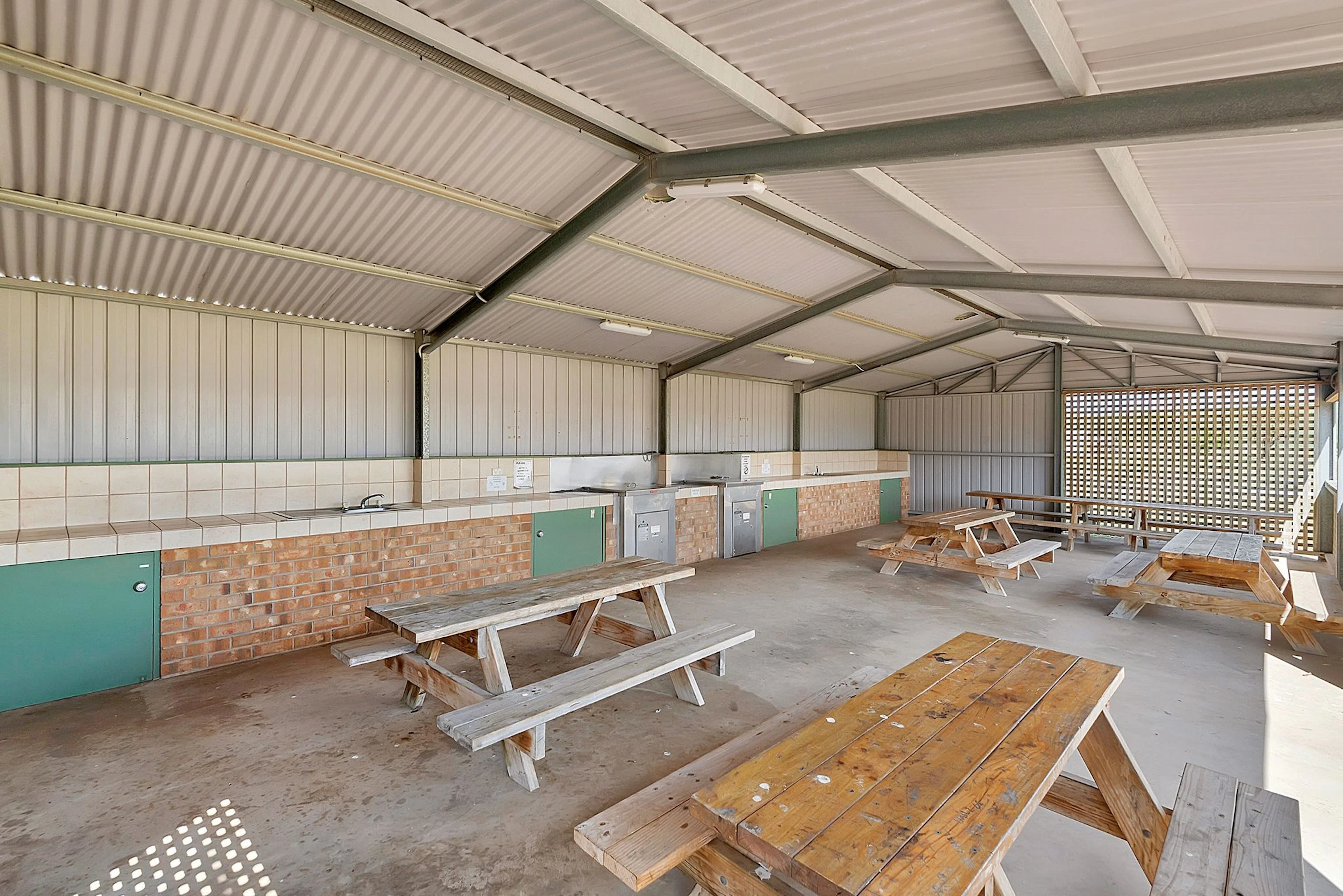 Oyster Point Drive Caravan Park in Stansbury, SA — photo 1