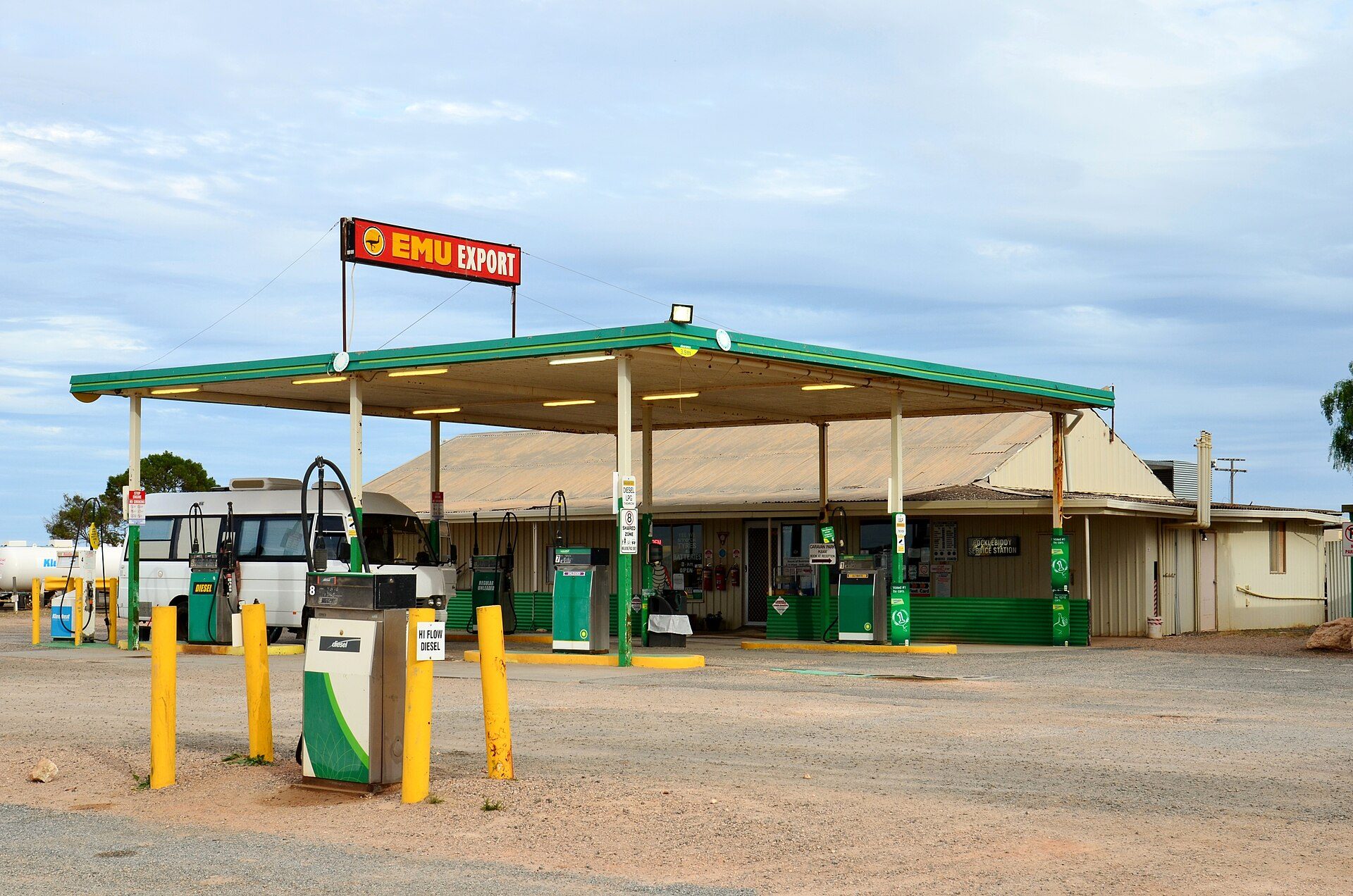 Cocklebiddy Roadhouse in Caiguna, WA — photo 2