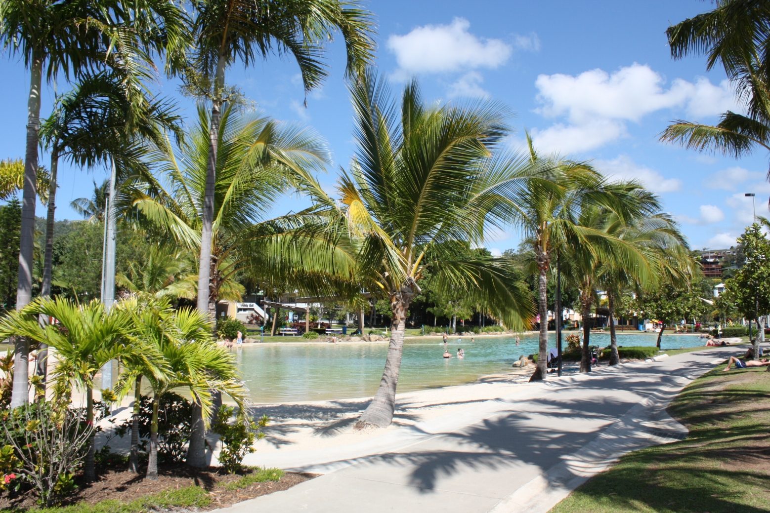Seabreeze Tourist Park — Cannonvale, QLD