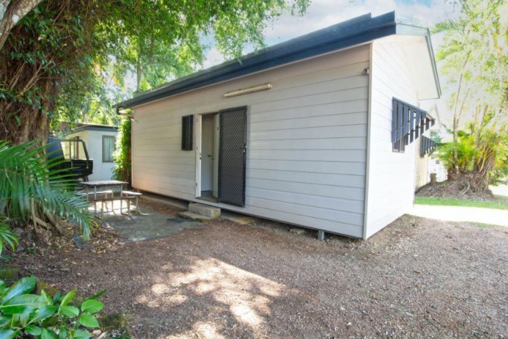 Tropical Hibiscus Caravan Park in Wongaling Beach, QLD — photo 3