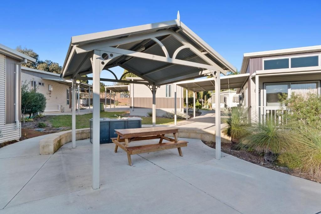 Discovery Parks Swan Valley in Swan Valley Anglican Community School, WA — photo 4