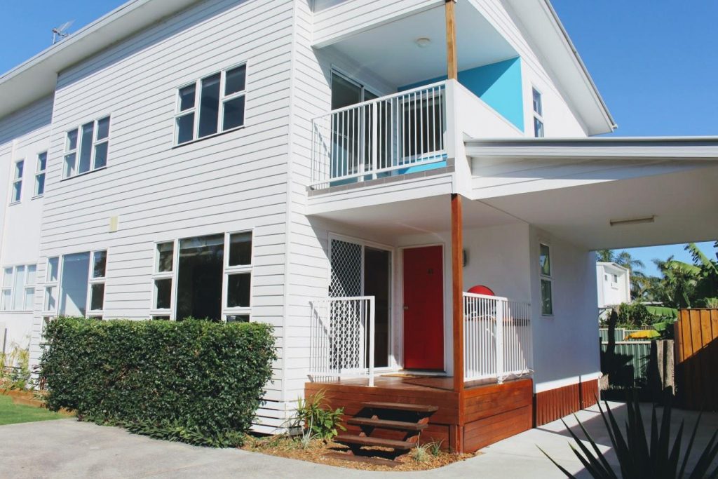 Nobby Beach Holiday Village — Nobby Beach, QLD