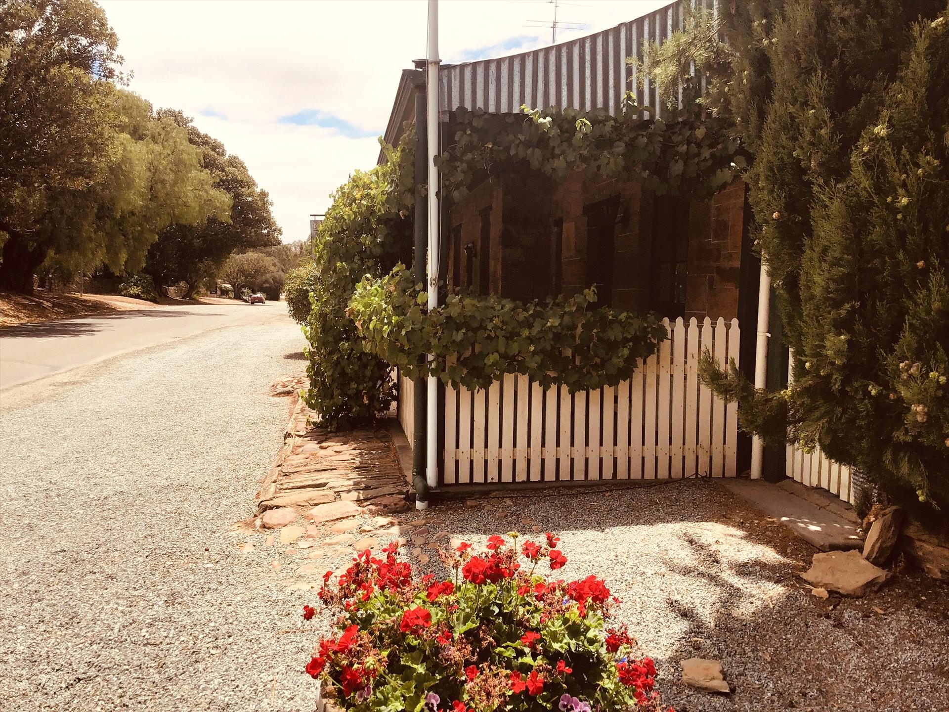 Devonshire House in Mintaro, SA — photo 1