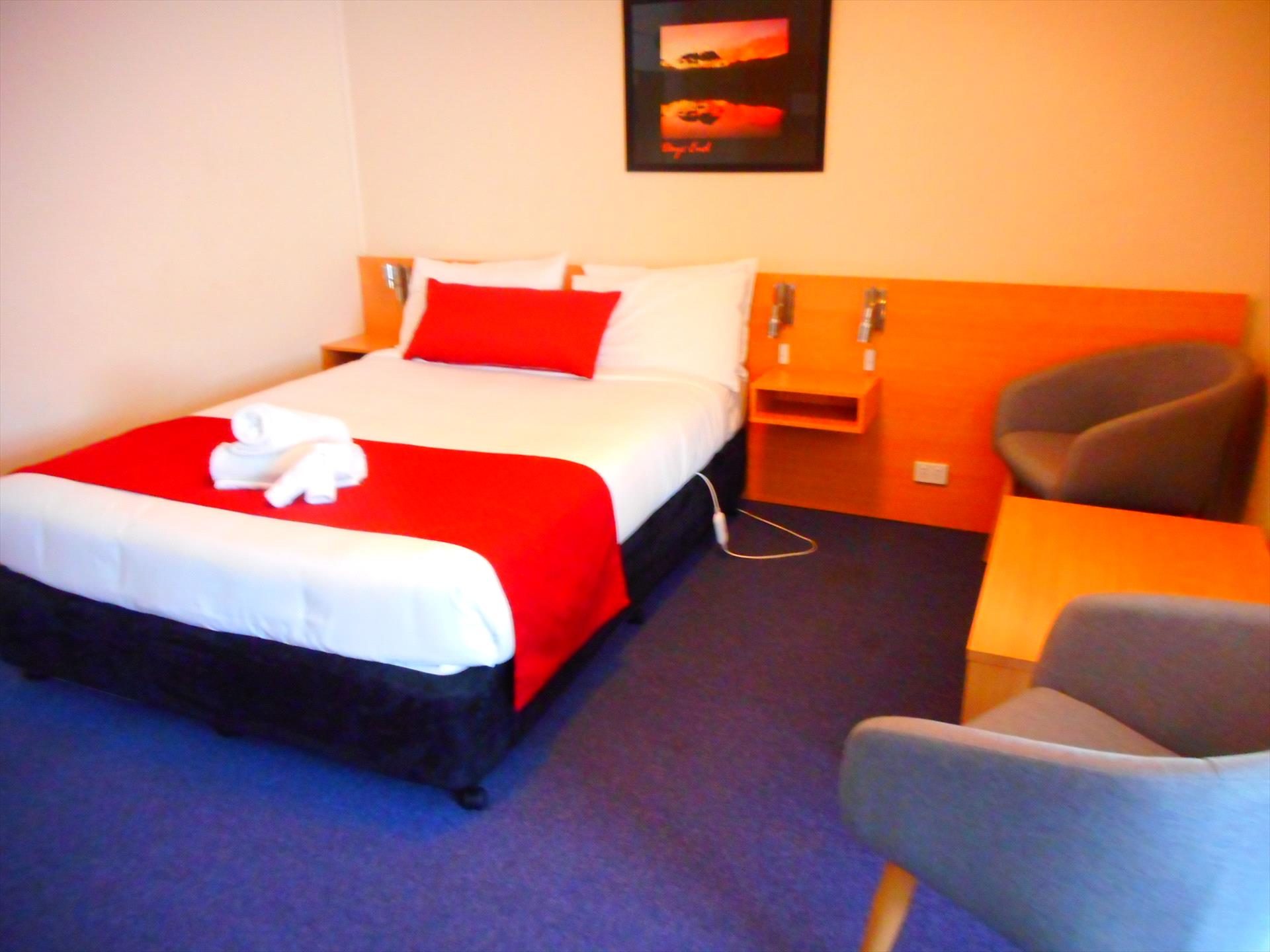 Townhouse Motel in Cowra, NSW — photo 1