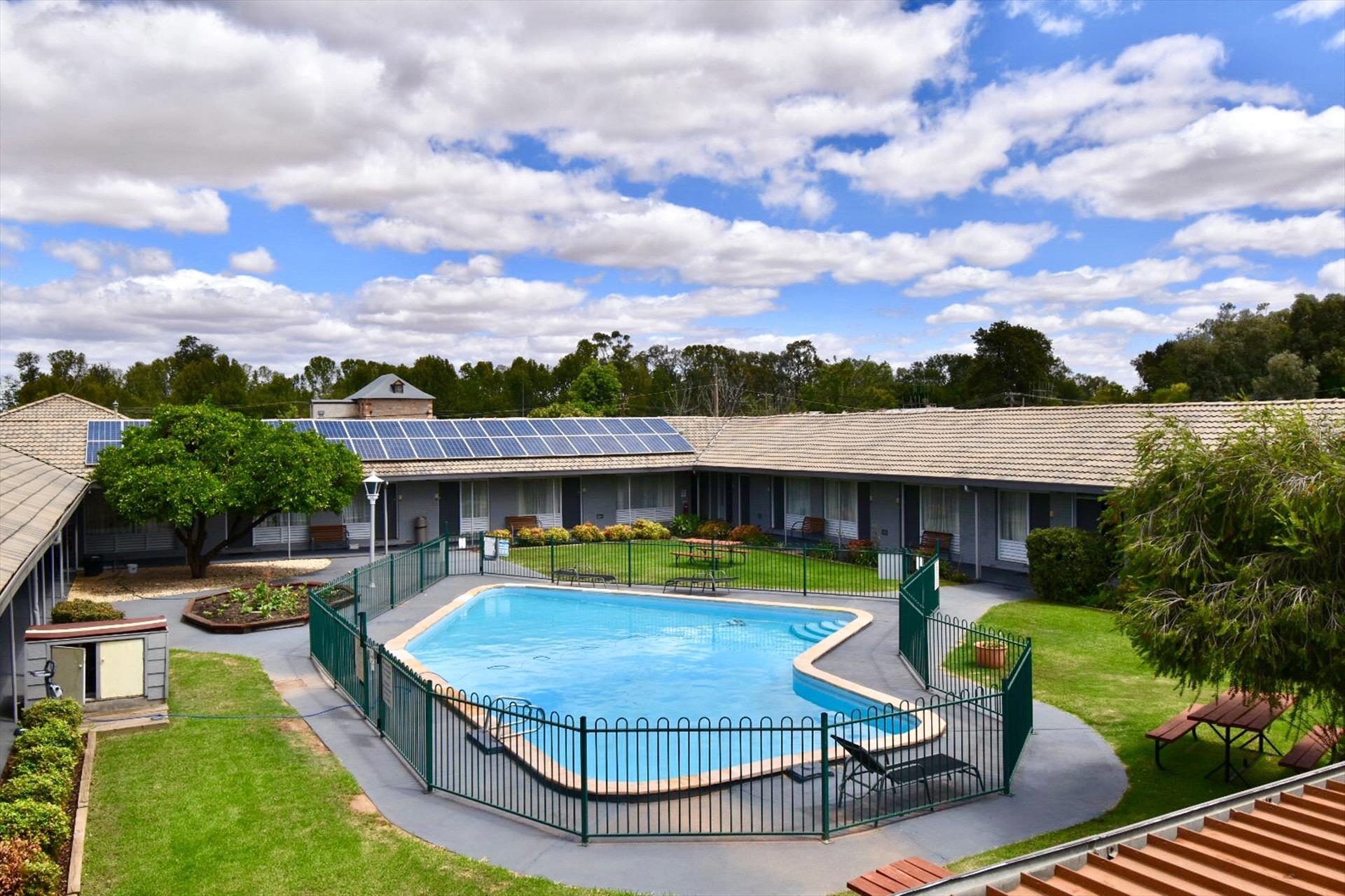 Townhouse Motel in Cowra, NSW — photo 5
