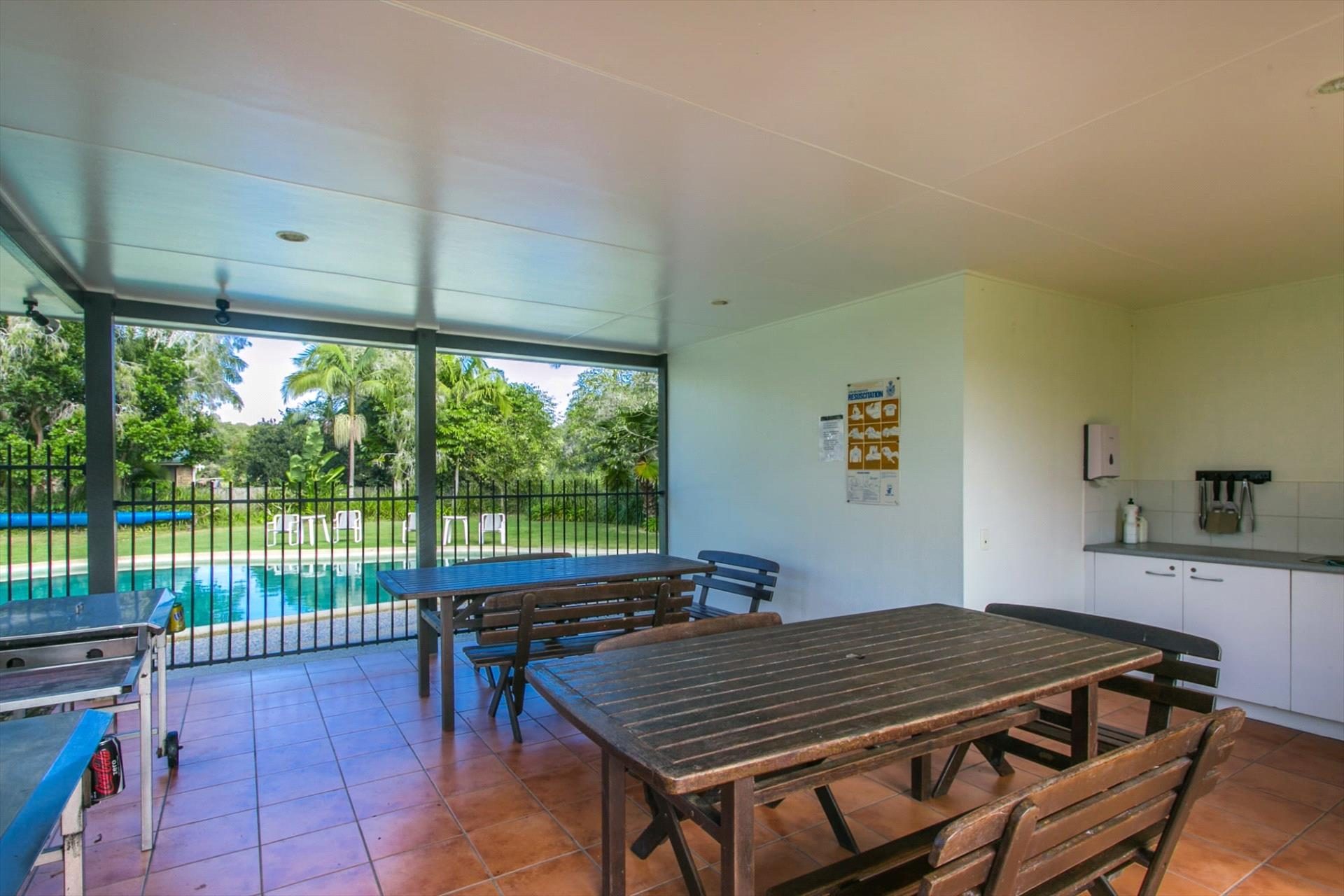 Byron Lakeside Holiday Apartments in Byron Bay, NSW — photo 1