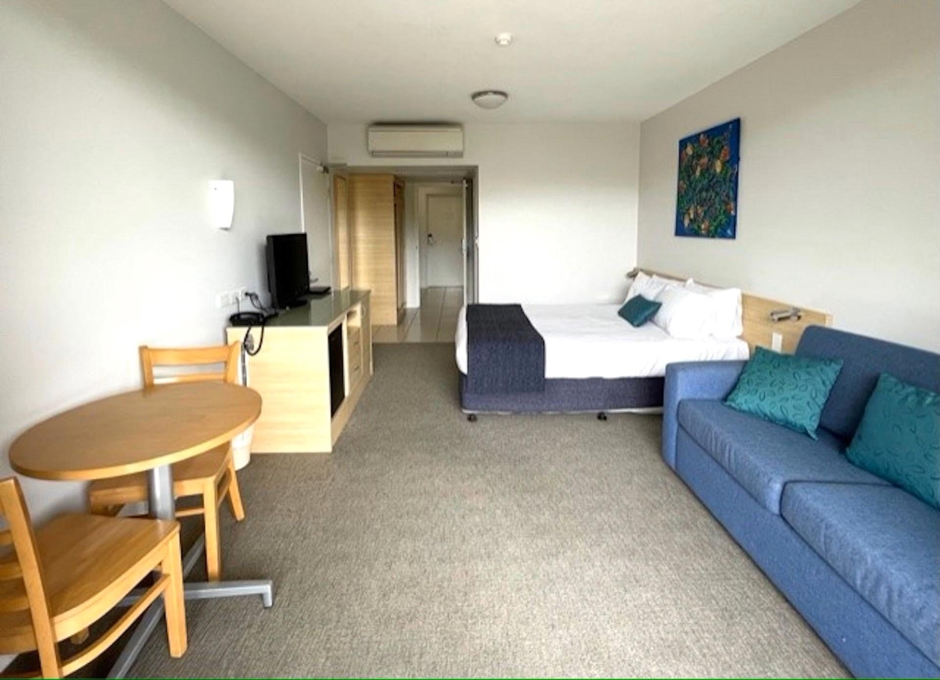 Stradbroke Island Beach Hotel | Spa Resort in North Stradbroke Island, QLD — photo 1