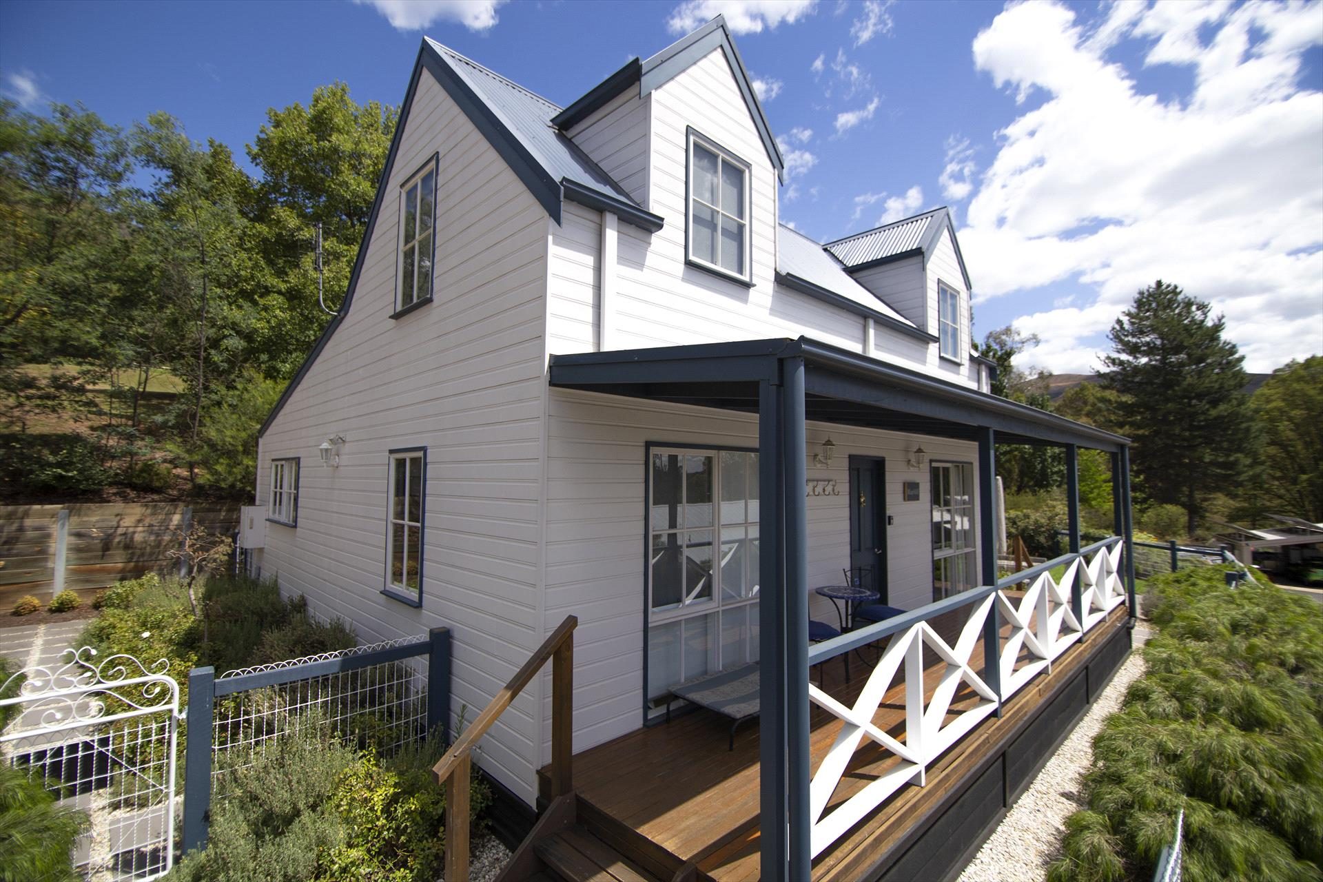 BlueMill Cottage in Bright, VIC — photo 2