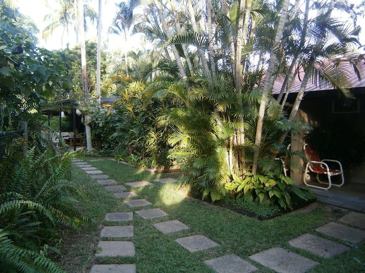 Balgal Beach Units in Rollingstone, QLD — photo 2