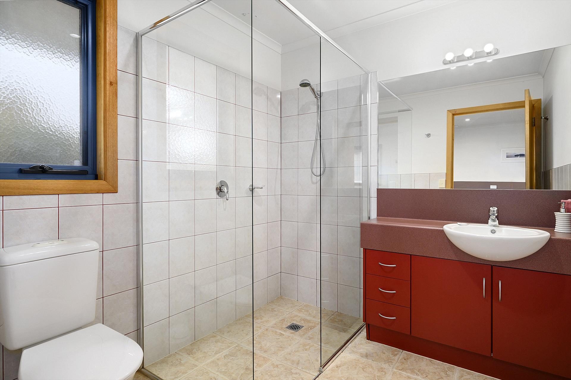 Marsden Court Apartments in Strahan, TAS — photo 2
