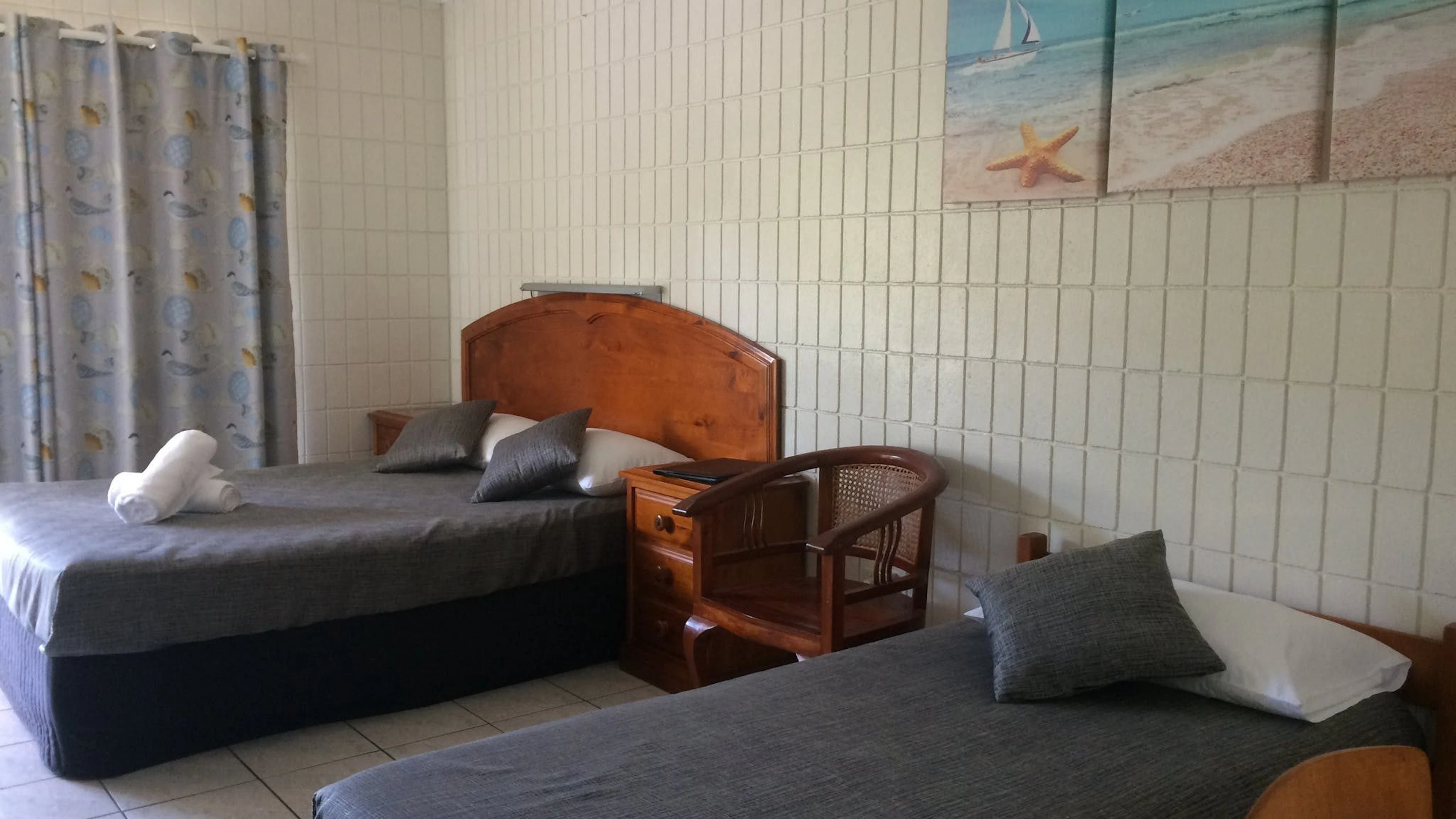 Tropical Palms Resort and 4WD Hire in Magnetic Island, QLD — photo 5