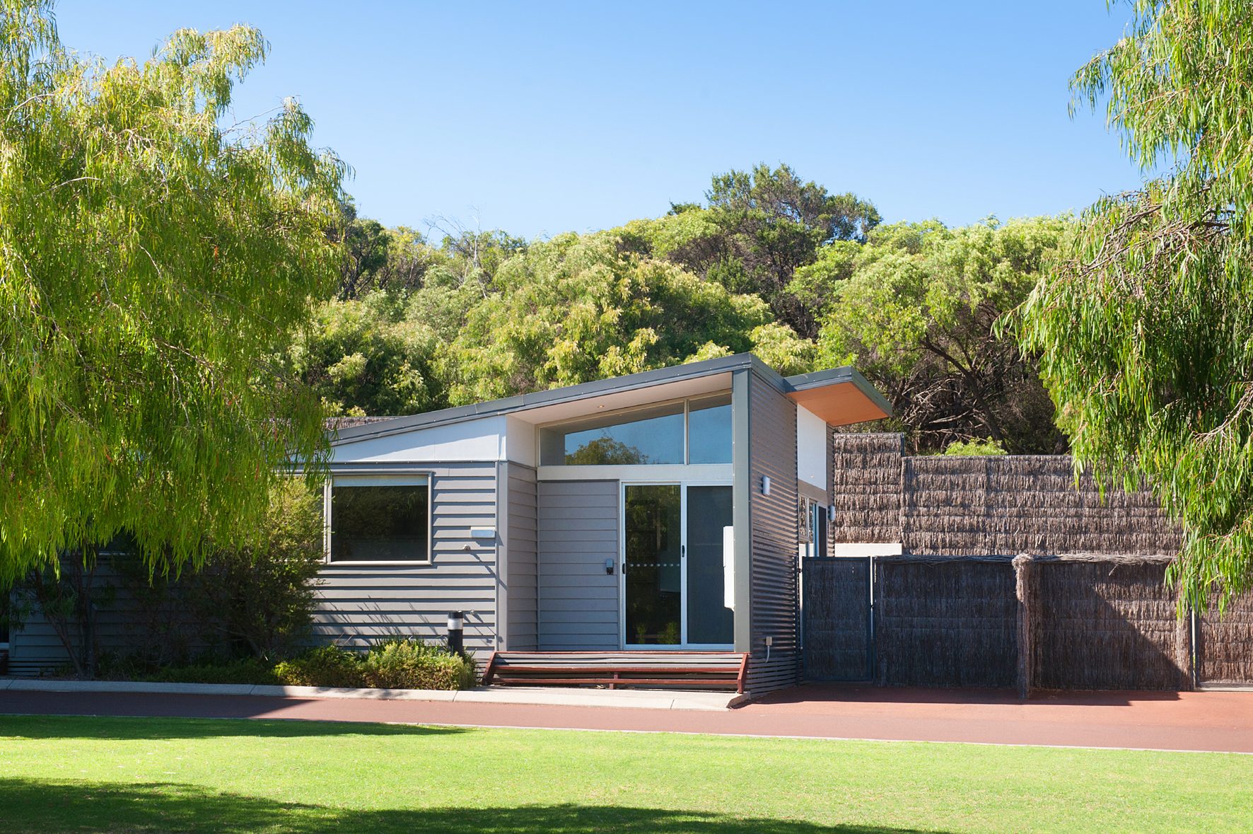 Smiths Beach Resort in Yallingup, WA — photo 1
